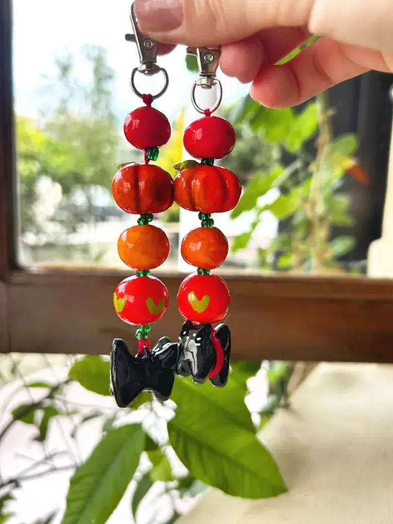 Keyring ჰელოუინი. სხეულის ნაკრები ჩანთისთვის. შემოდგომა