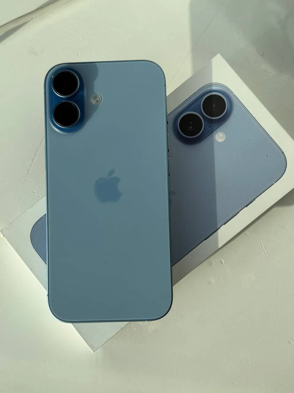 Продам IPhone 17 256 GB