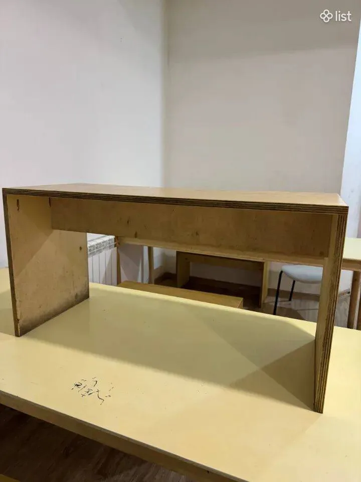 Продаются 8 деревянных скамеек