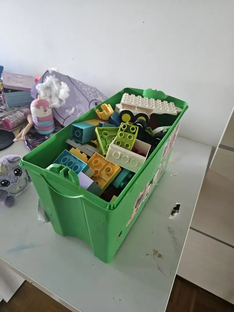 Продам коробку лего дупло.
