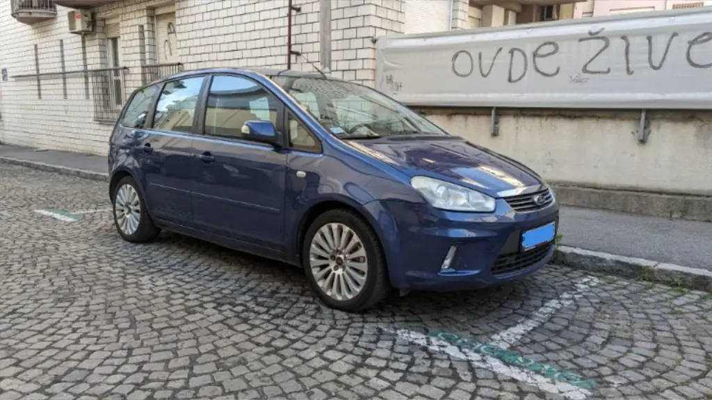 Ford C-Max 2009 года 200к пробега (по факту около 240, смотрел историю сам при покупке)