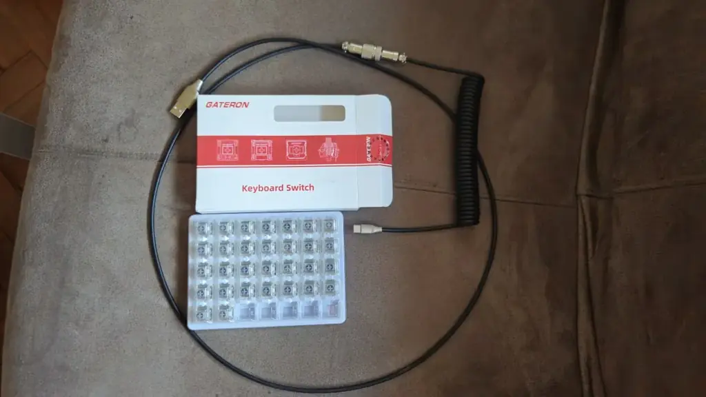 Продам свичи Gateron G Pro 3.0 silver (30 штук). Новые, с родной коробкой, смазаны с завода, ни раз…