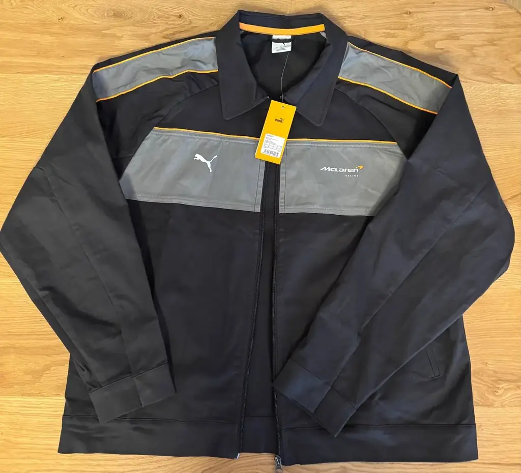 белград. продам жакет Puma T7, официальный мерч команды McLaren Racing. абсолютно новый, ни разу не…