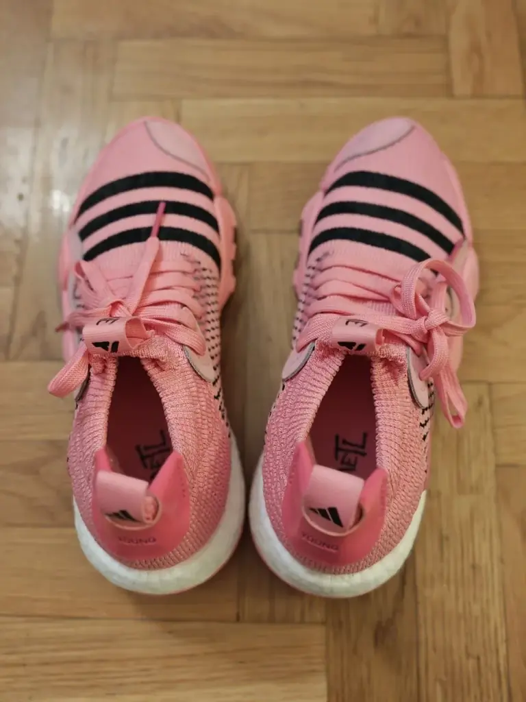 ​🏀 Продам Топовые Баскетбольные кроссовки Adidas Trae Young 1 (расцветка Peachtree).