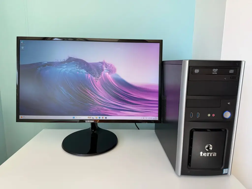 В продаже готовый комплект: Игровой ПК + Монитор 27"