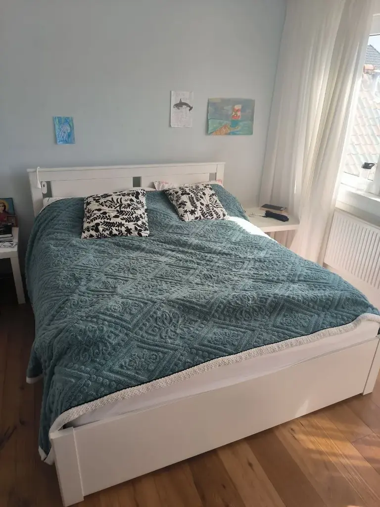 Каркас кровати + реечное дно (IKEA). 160х200