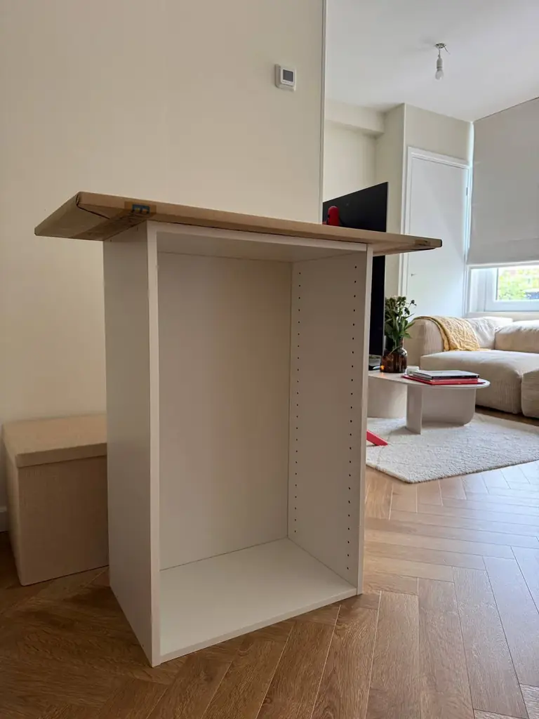 🗄️ Отдаём за 5€ в Амстердаме (район Weesperplein)!