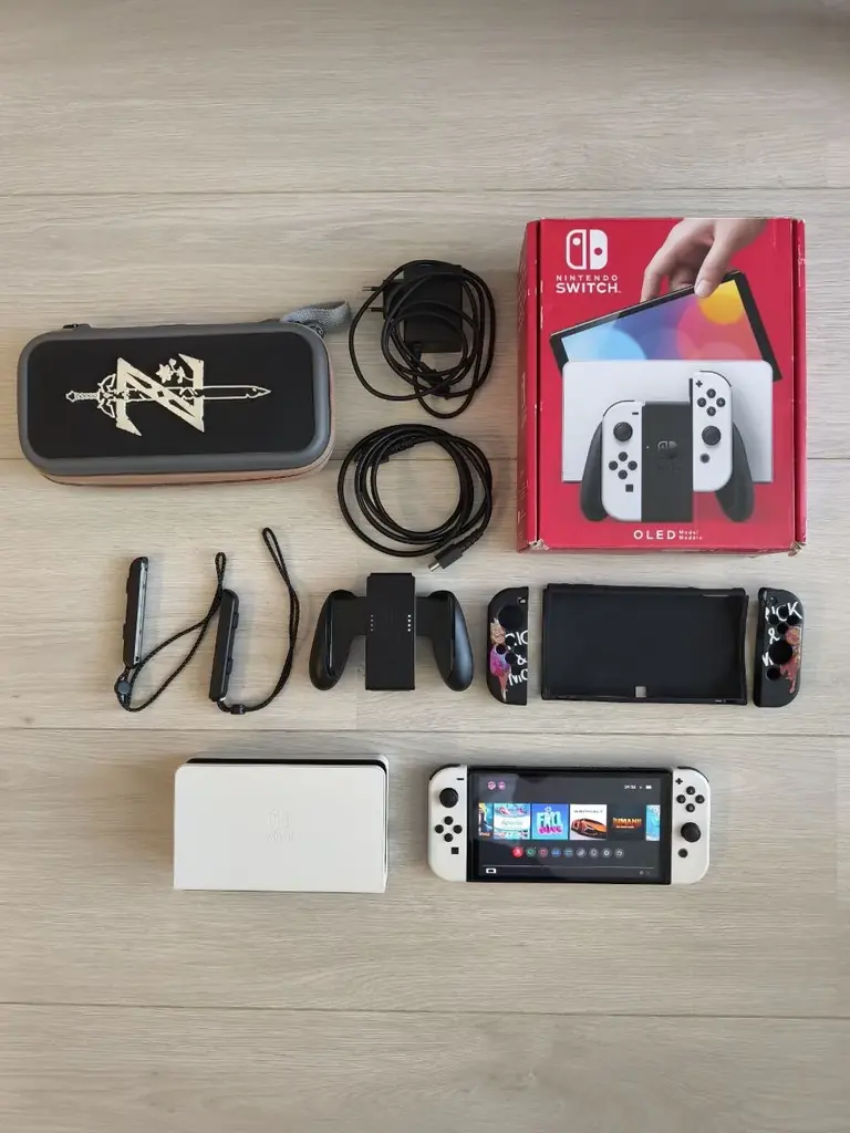 🎮 Nintendo Switch OLED — полный комплект