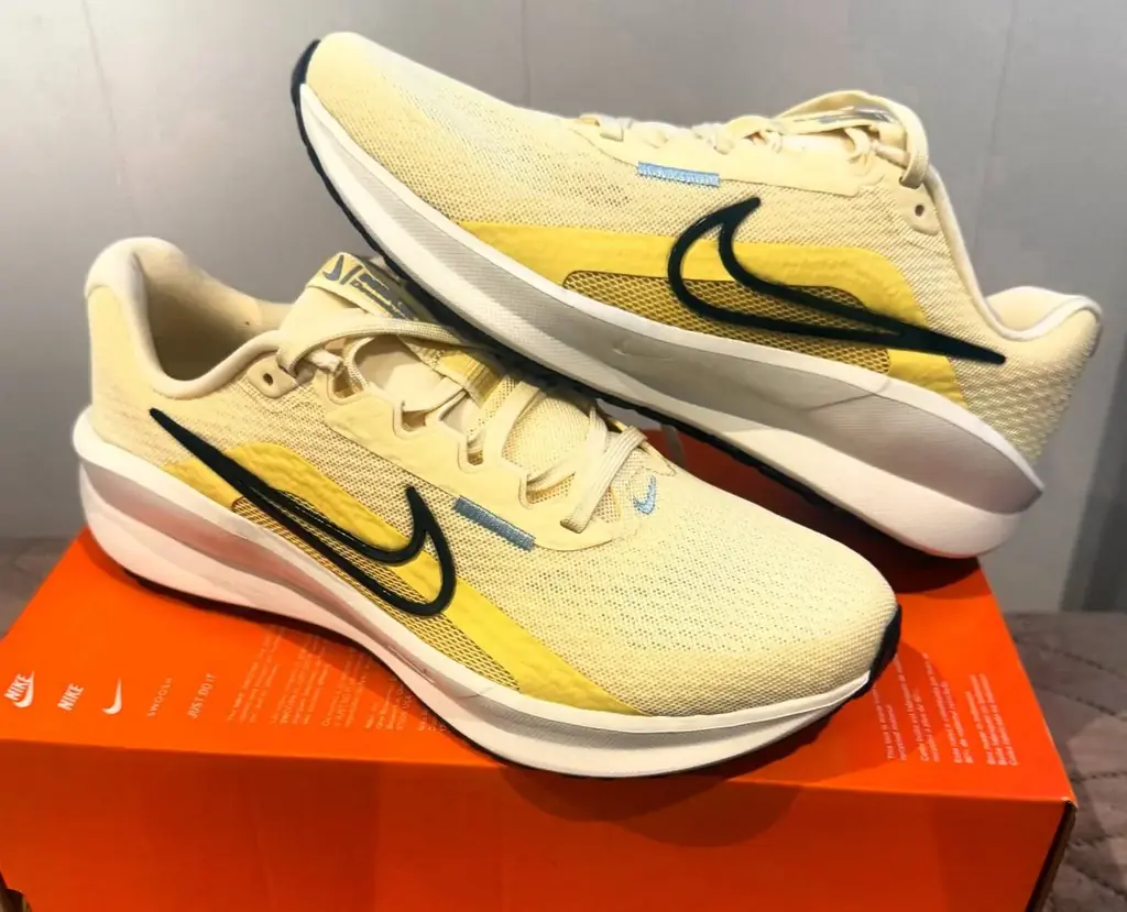Nike New! 45 euro .