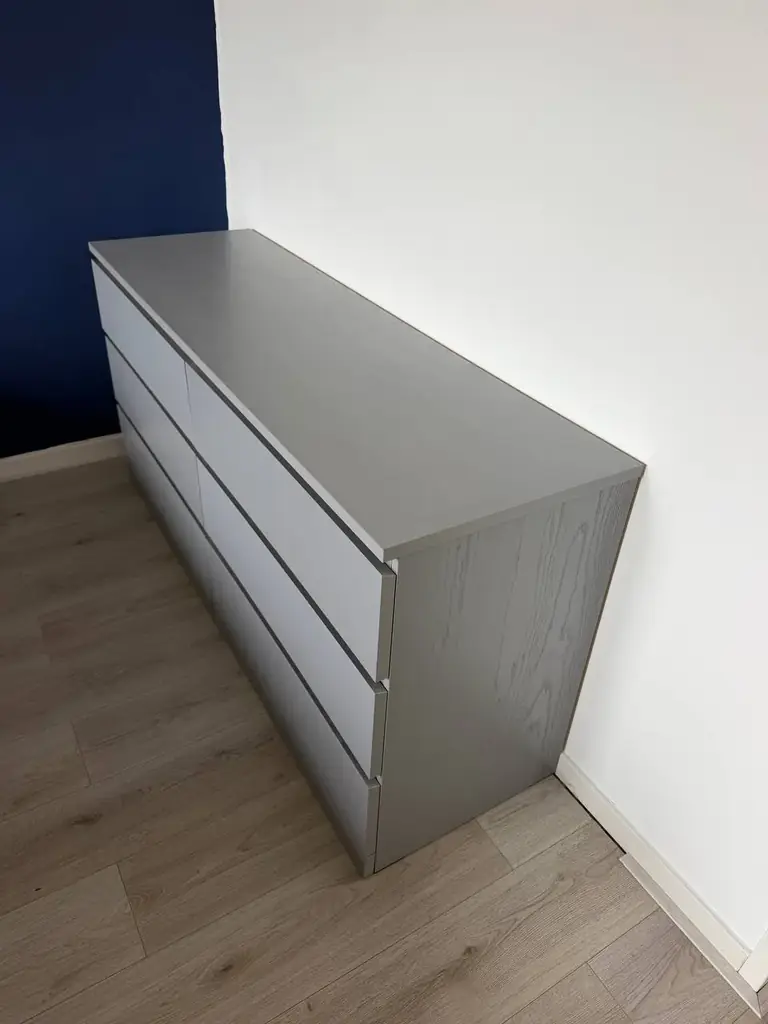IKEA MALM — широкий комод с 6 ящиками — 60 евро