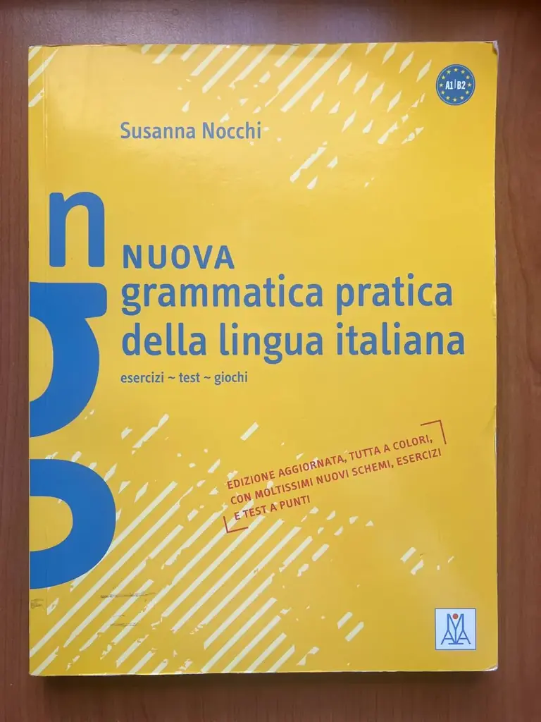 Учебник по грамматике итальянского языка, без помарок, 20€, Амстердам или почта