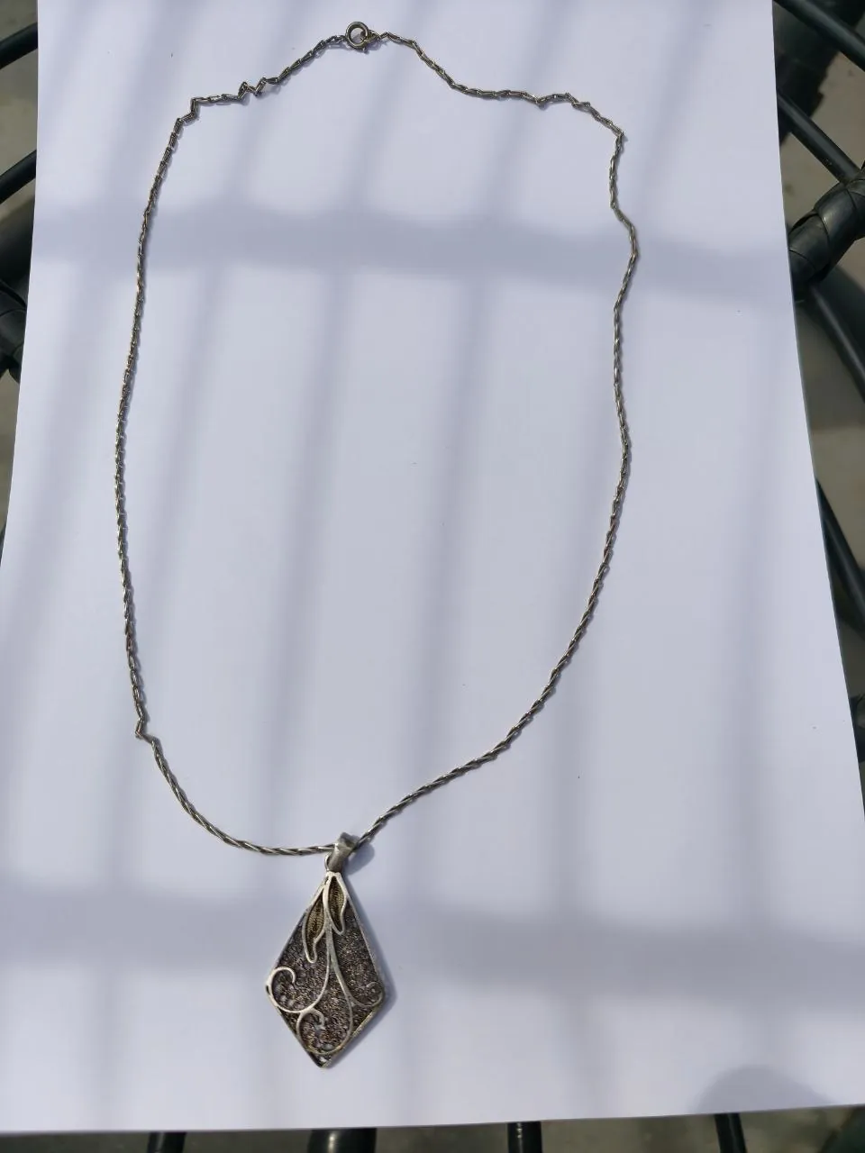 Винтажное серебряное колье с филигранным кулоном — €55