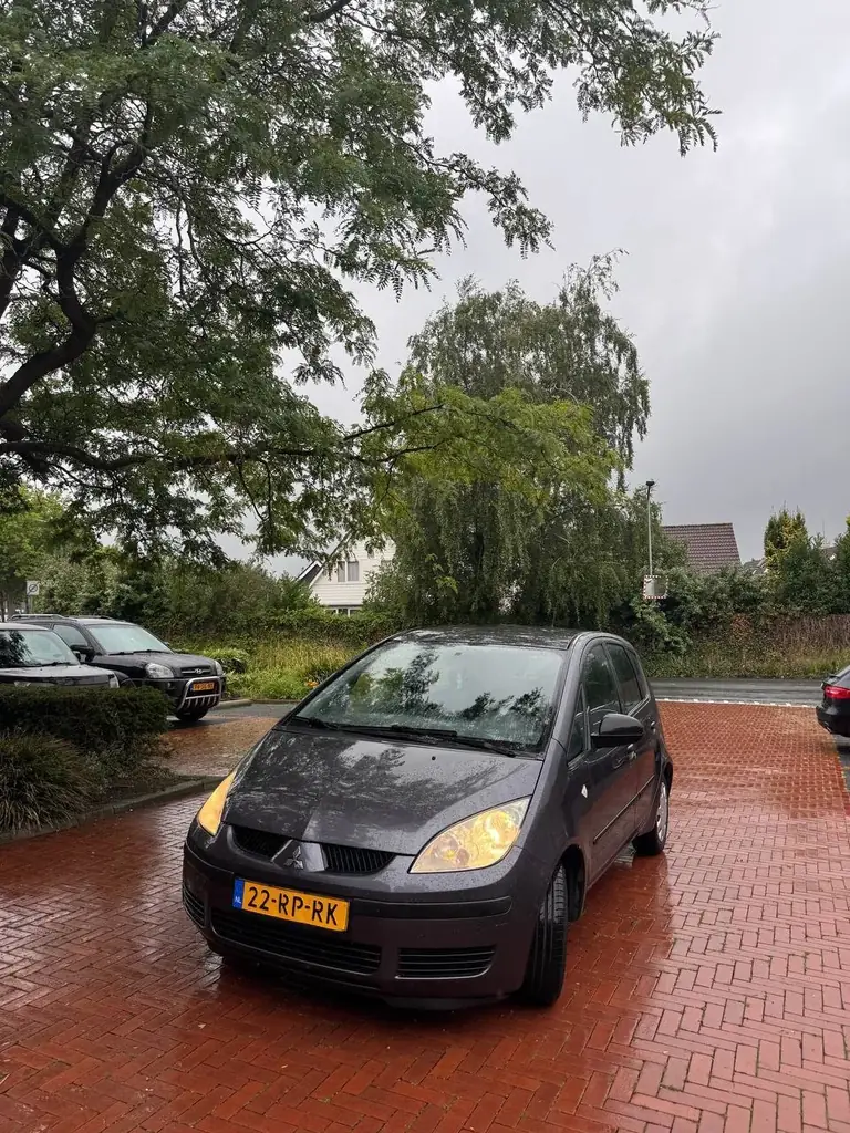 Mitsubishi Colt 1.3 (2005) 95 лс