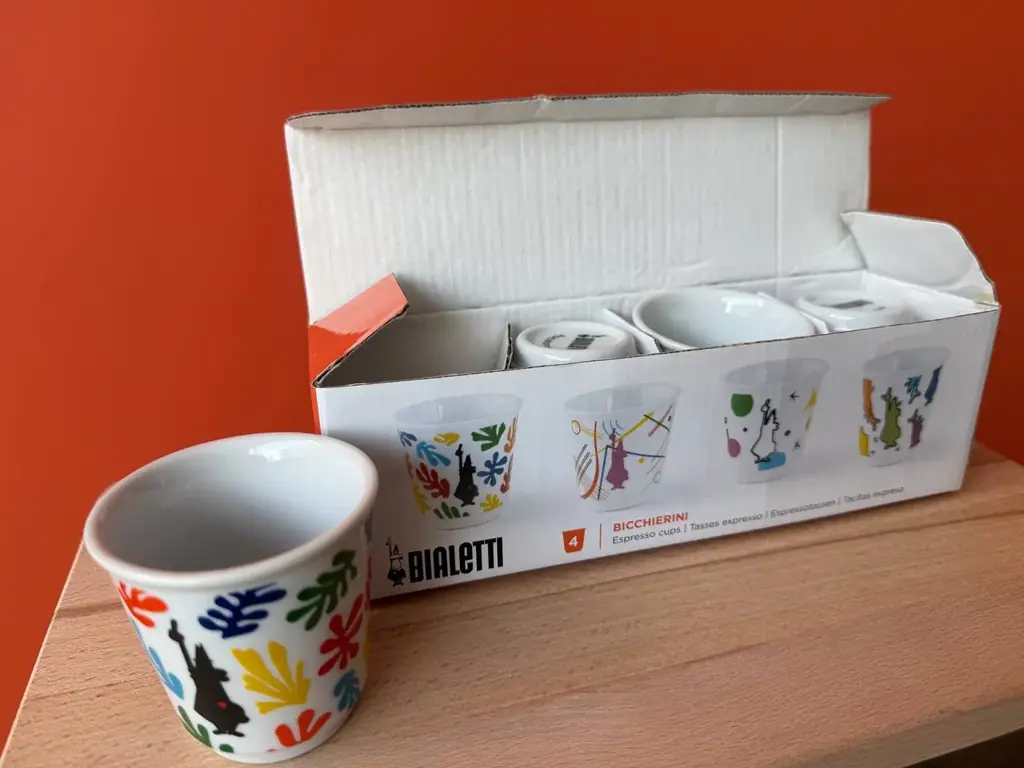 €10. Bialetti 4 стаканчика для эспрессо. Никогда не использовались.