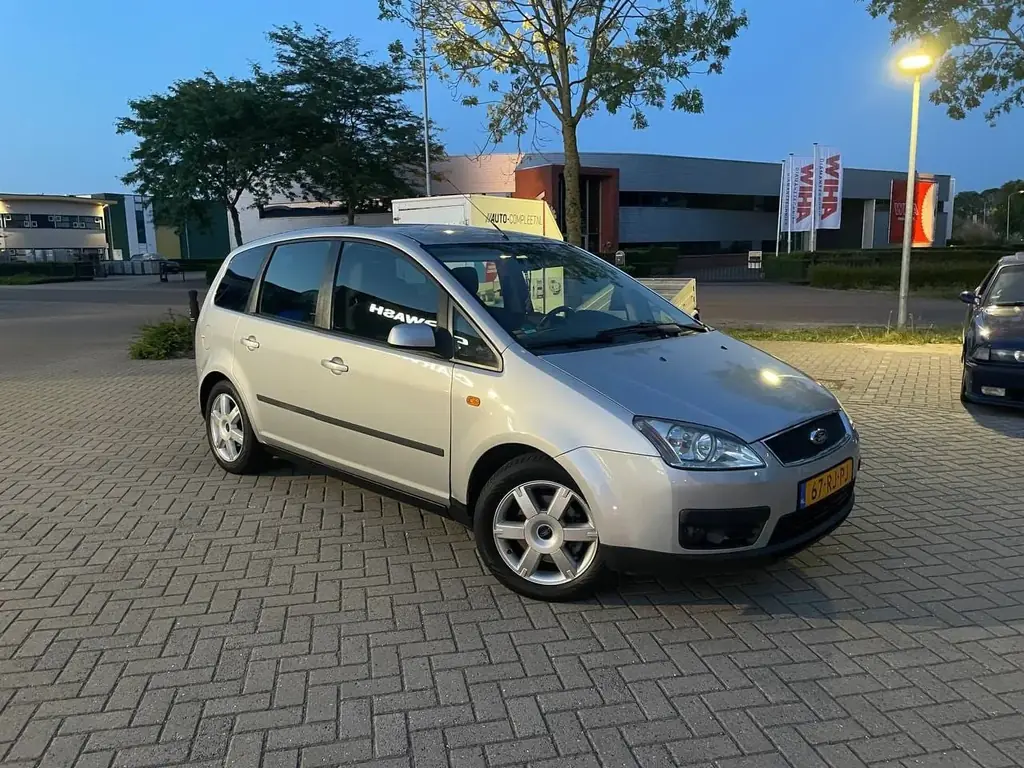 Срочно продам свой автомобиль форд C max 2005 год пробег 256 тысяч километров 1,6 бензин механика в…