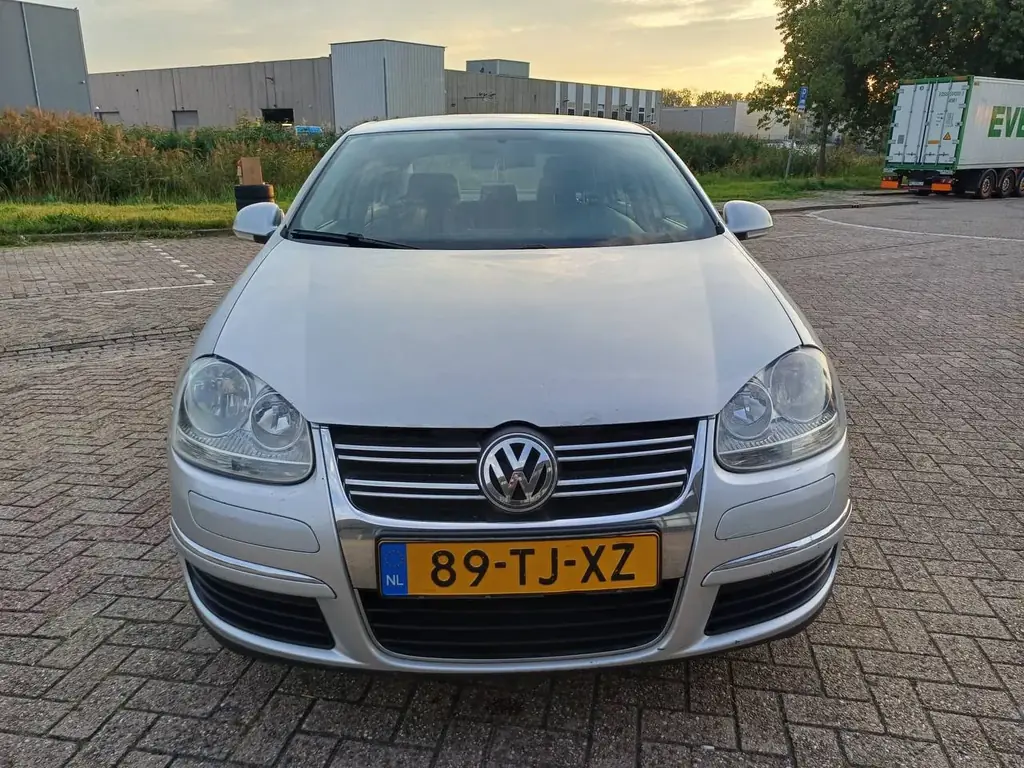 VW Jetta, 2006. 390т.км пробег.