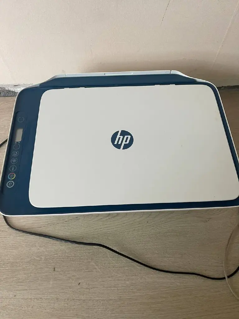 Принтер 3 в 1, HP DeskJet 2721e. Рабочий, но долго не печатали. Стоит без надобности. €25. 1093DH A…