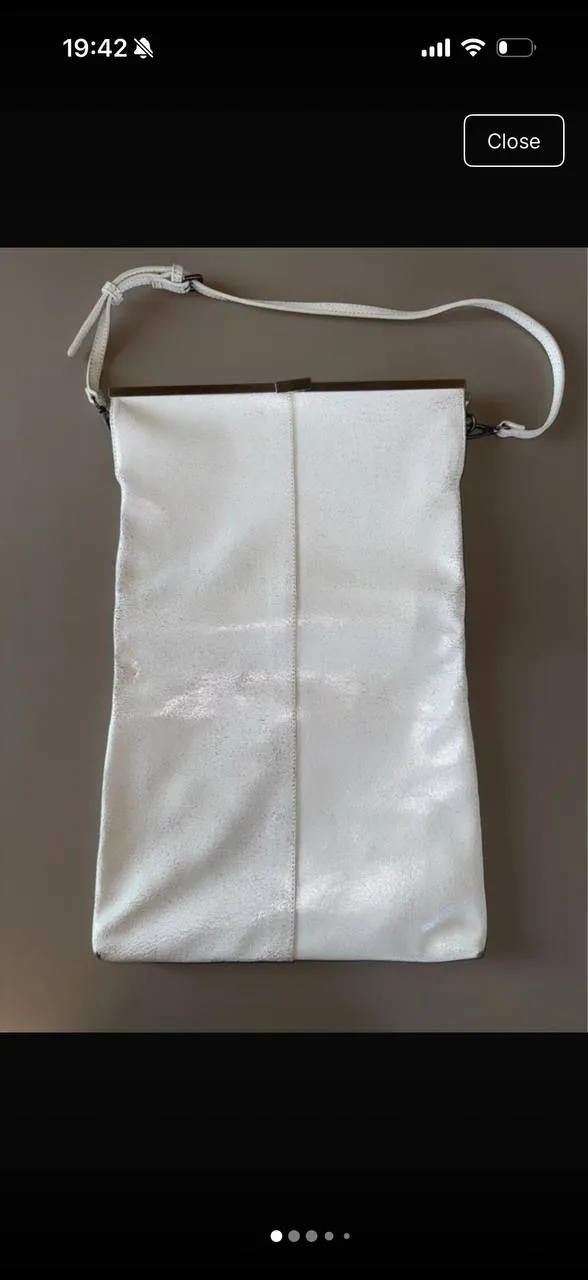 1) белая сумка, кожаная, длинна 50 см - 5€