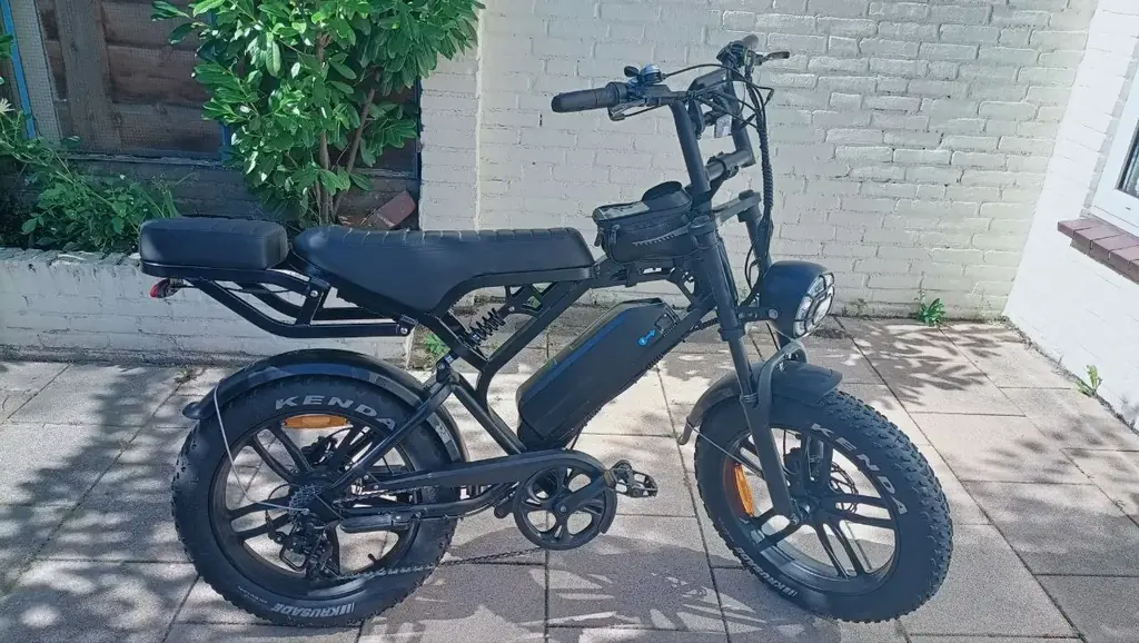 Продам Fatbike V20Pro. Пробег чуть больше 3 тыс. Всё исправно, всё работает. Цена 550€. Эйндховен.
