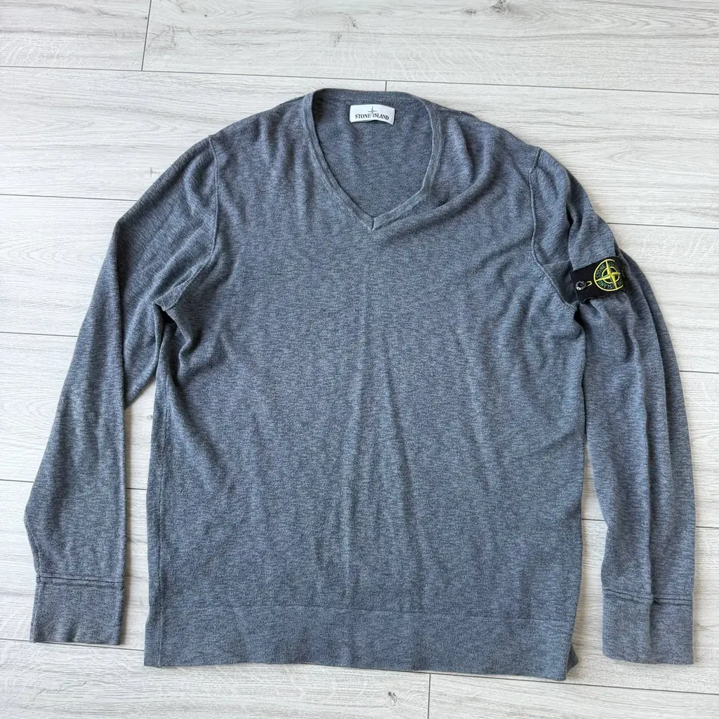 Stone Island V-Neck Lightweight Knit / Jumper