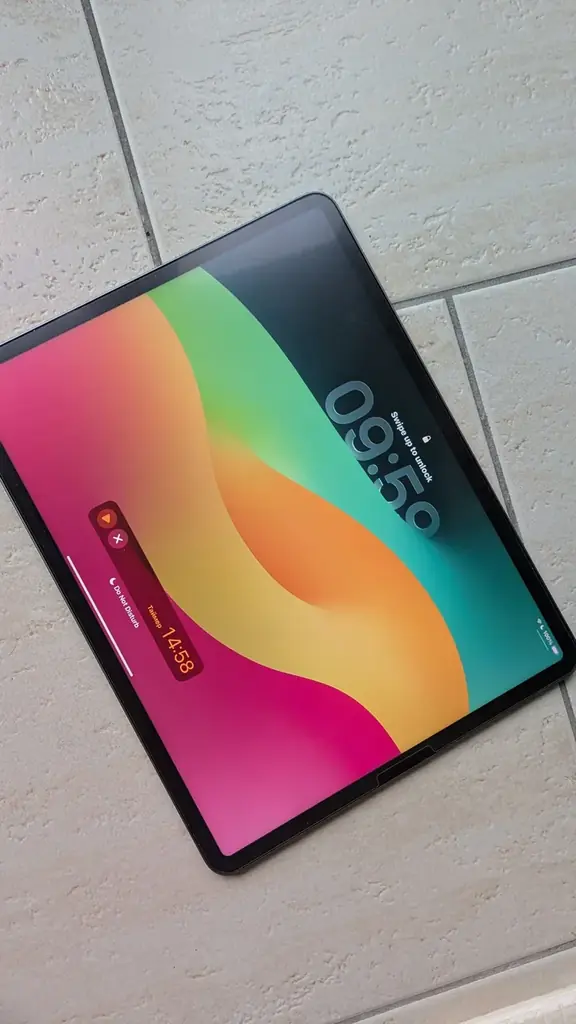Продаю Apple iPad Pro 12.9" (5 поколение), 128 GB, Wi-Fi.
