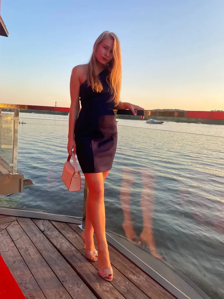 Платье Patrizia Pepe. Отдам за €35, Амстердам, отправлю по Нидерландам. Размер S