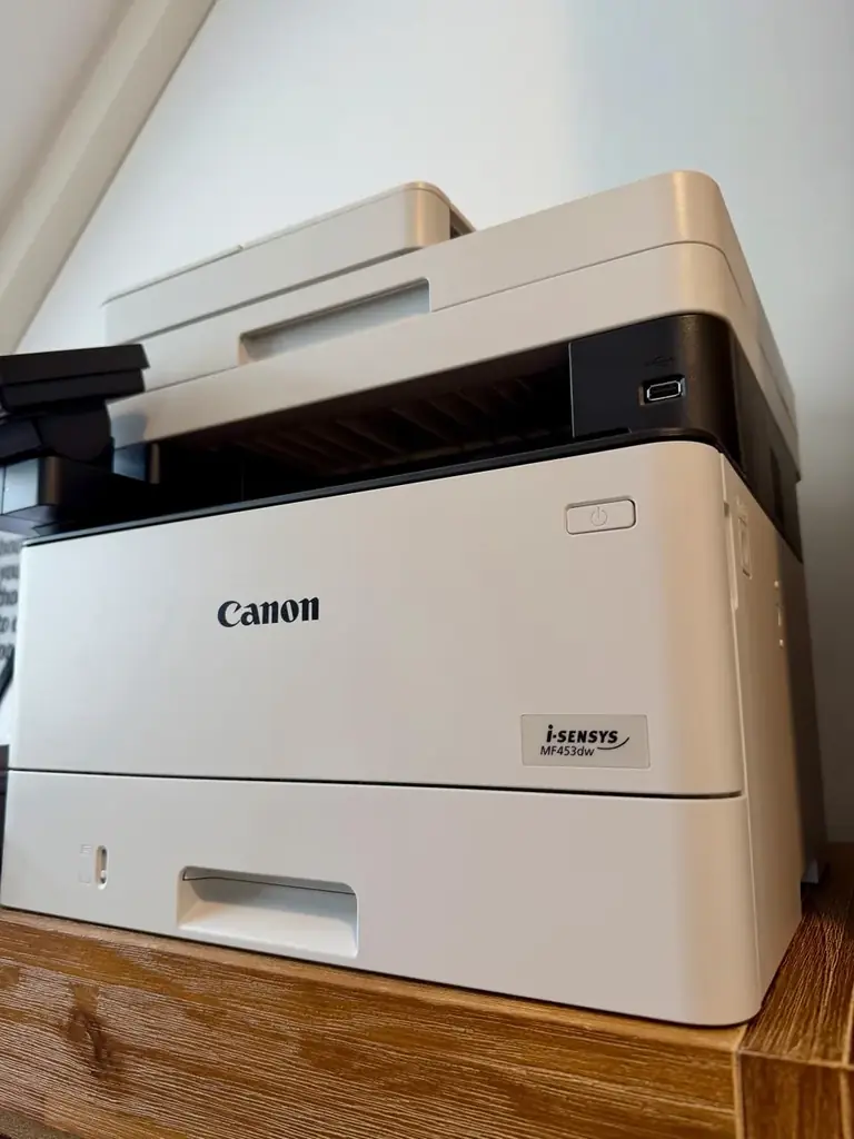 Продам черно-белый лазерный МФУ (принтер-сканер-копир) Canon i-SENSYS MF453dw All-in-One Laserprint…