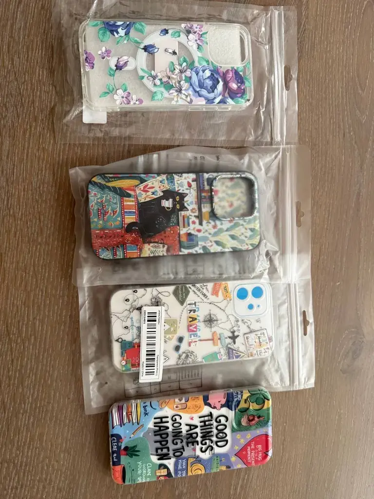 4 чехла на iPhone 12