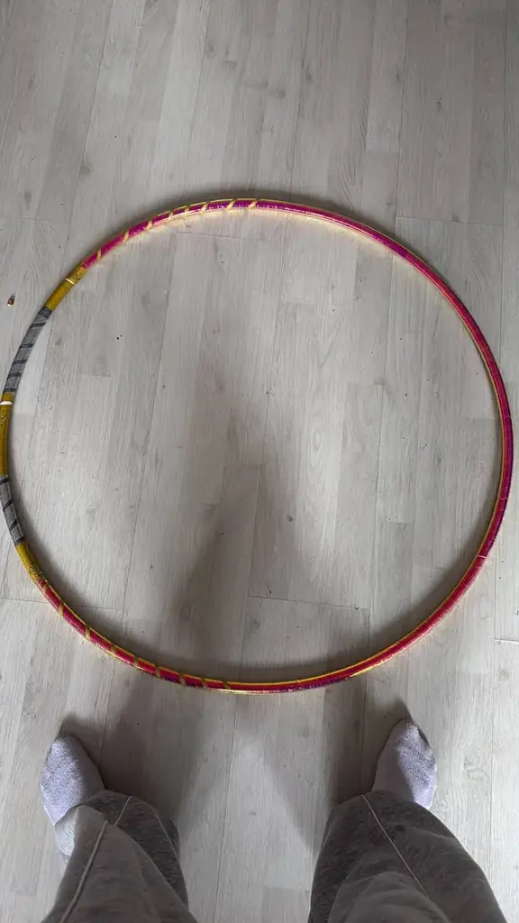 Selling small elastic €5 big elastic €15 hoop blue sasaki wrapped 75 cm €15 hoop red and orange rap…