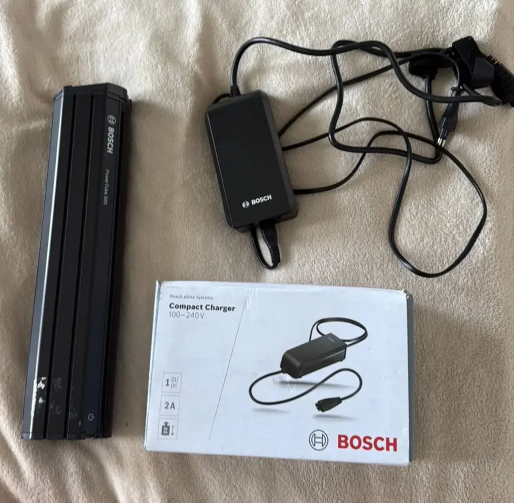 Bosch PowerTube 500 батарейка + зарядка