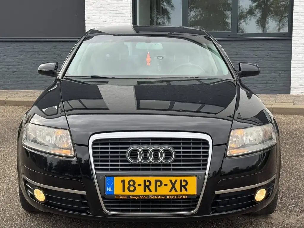 Продается Ауди а6 с6 на автомате 2006 год по машине все чётко цена 3300€ торг город Ден бош