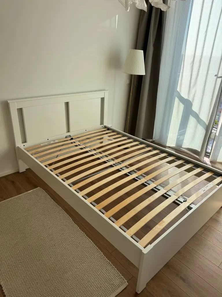 Продам кровать IKEA SONGESAND (без матраса)