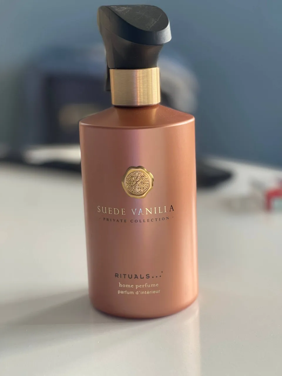 Парфюм-спрей для дома The Rituals Suede Vanilla 500 ml, новый, без пары пшиков.