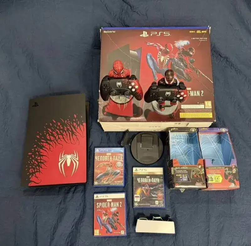 Sony PlayStation 5 . Лимитированная версия . 315€ . Харлем .