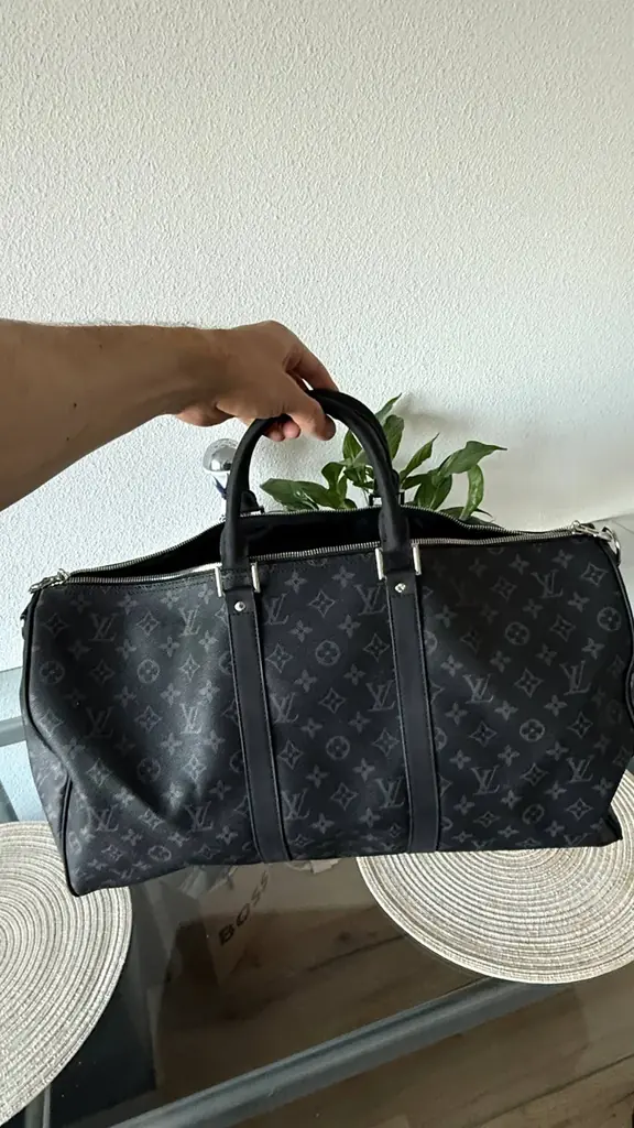 Продаю новую сумку Keepall 50
