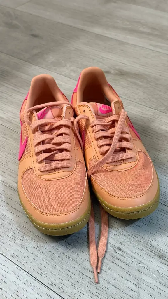 Новые Nike 39 размер