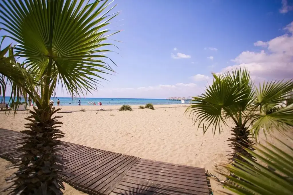 Аренда 2+1 у море 🏖️. Цезарь Бич, Боаз, Caesar Beach