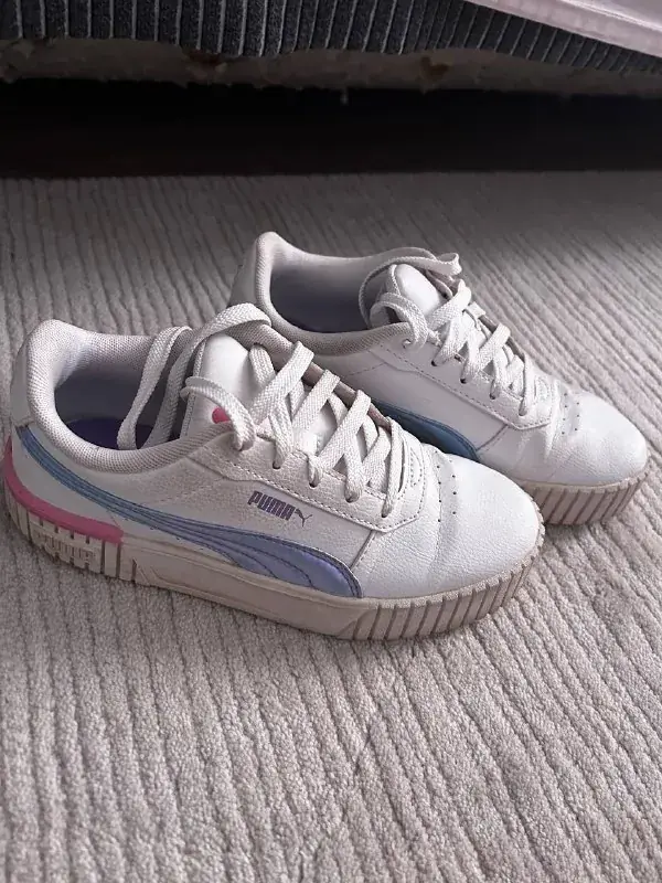 Женские кроссовки Puma, 35 размер