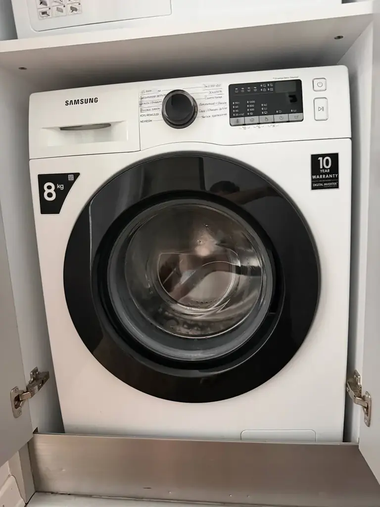 Продам стиральную машину Samsung ww80t4020ce/ah в идеальном состоянии