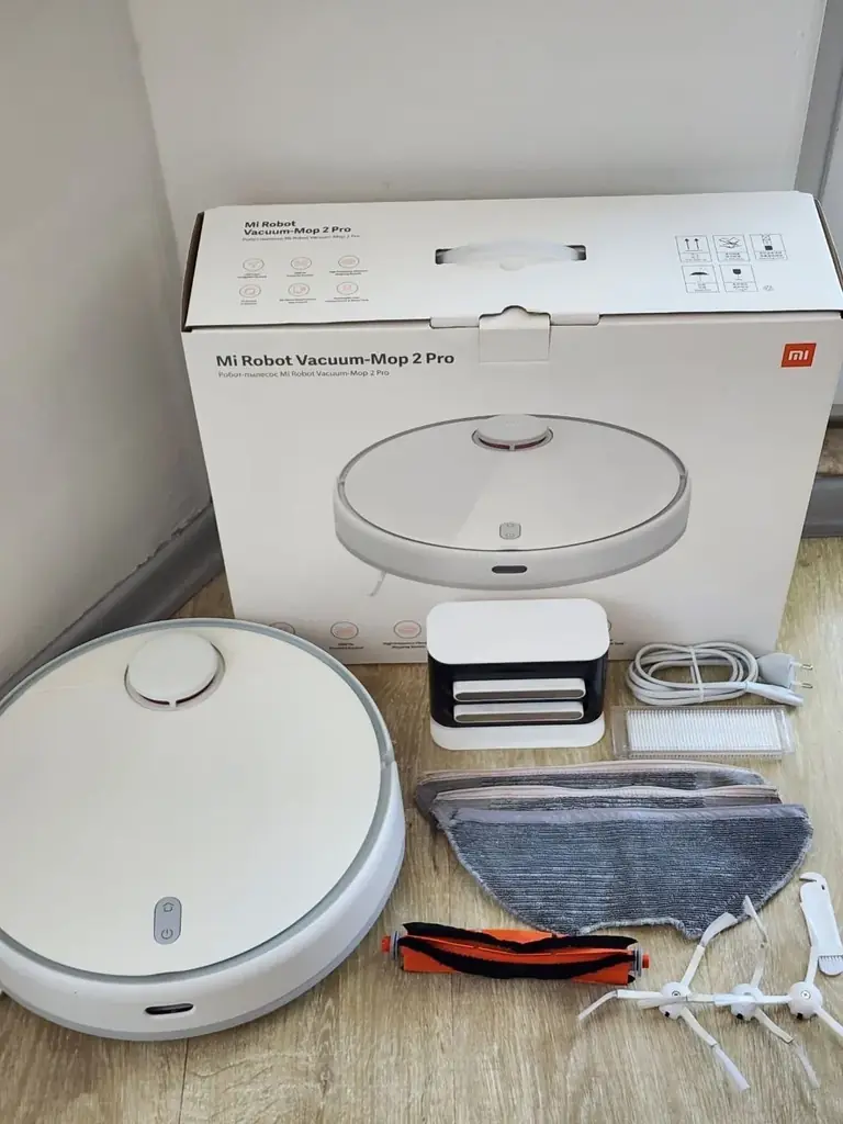 Продается робот-пылесос Xiaomi Robot Vacuum Mop 2 Pro с функцией влажной уборки, использовался регу…
