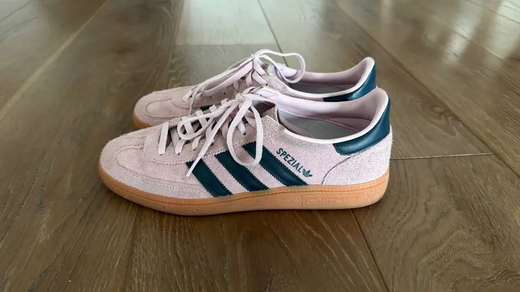 Продам кроссовки/кеды adidas Handball Spezial. Хорошее состояние, носились мало, куплены год назад.…