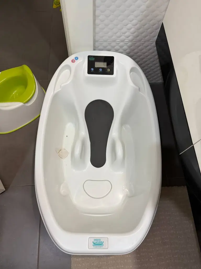 Продаётся детская ванная и кресло качалка Nuna, 1500TL и 2000TL