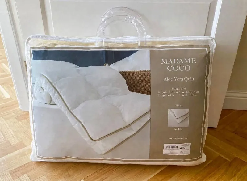 Продам 2 абсолютно новых одеяла Madame Coco, в упаковке,  бирки и штрих-код на месте.