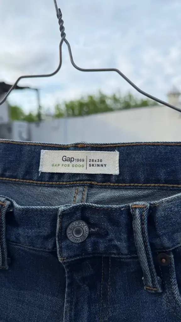 Мужские джинсы от бренда Gap