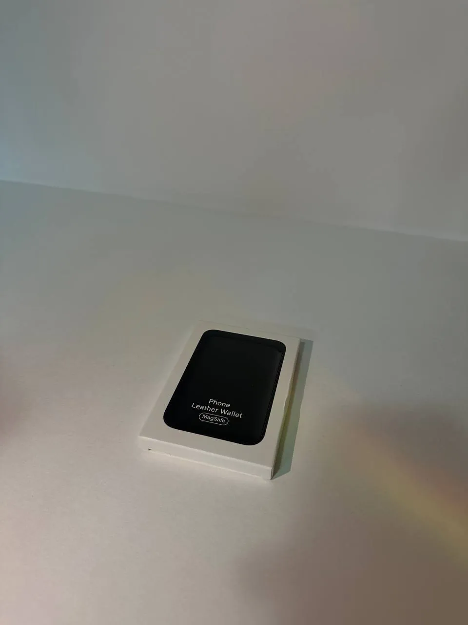 💼 Leather Wallet with MagSafe — кожаный картхолдер