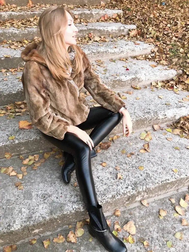 Продаю несколько вещей. Всё актуально.