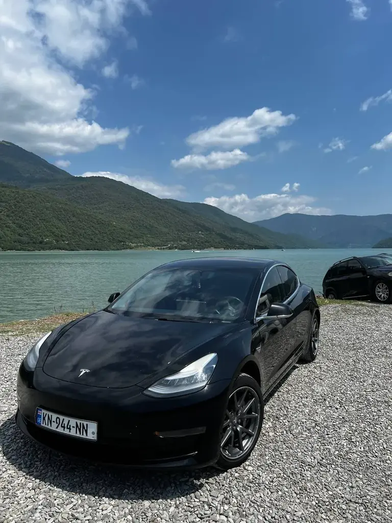 В продаже Tesla Model 3 2019 Standard Range Plus запас хода 330км авто в идеальном состоянии,безопа…