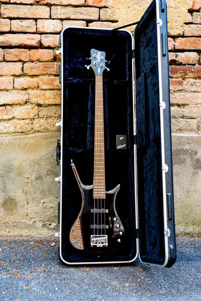 🎸 Warwick RockBass Corvette бас-гитара + жесткий кейс