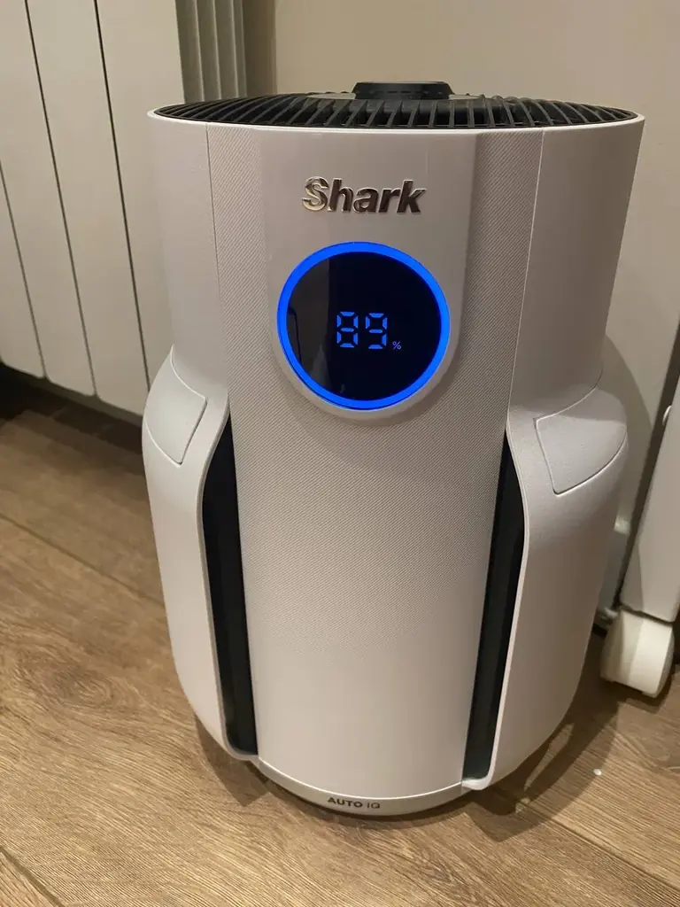 Очиститель воздуха Shark Air purifier HP150EU. В идеальном состоянии, в использовании был менее год…