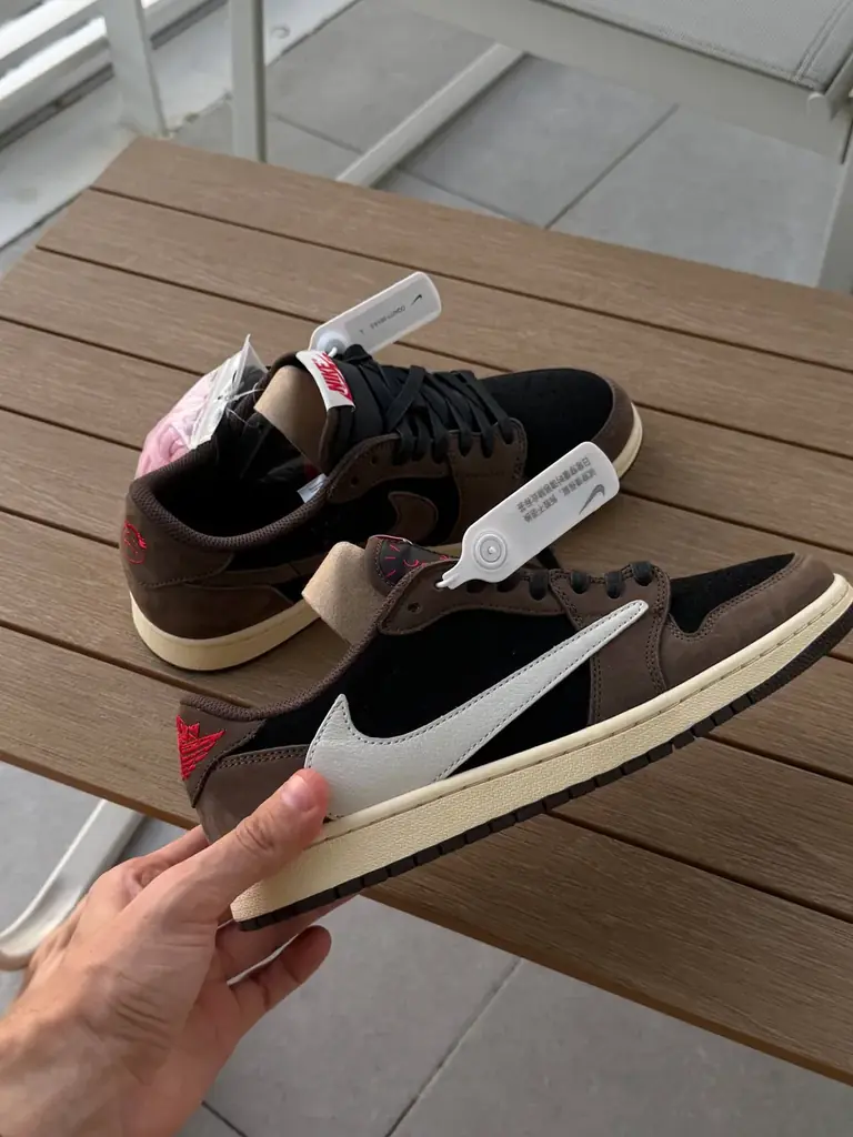 Nike Air Jordan 1 Low OG SP TRAVIS SCOTT
